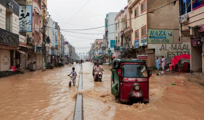 Karachi receives light rain as monsoon system dissipates  