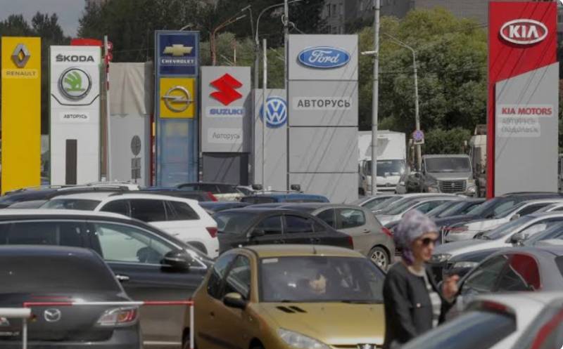 Carmakers to push EU for 2035 combustion-engine ban rethink