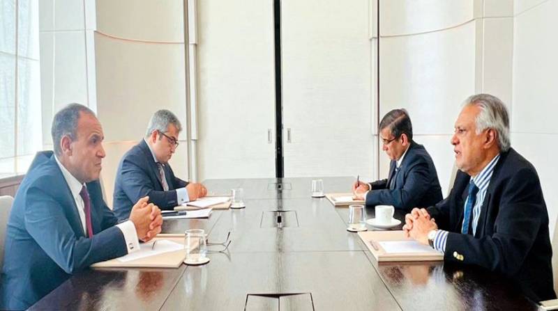 DPM Dar meets Egyptian and Bangladeshi FMs to discuss Israeli strikes, regional peace 
