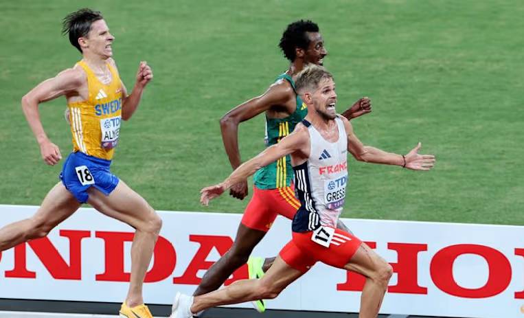 France's Gressier shocks field to win world 10,000m gold