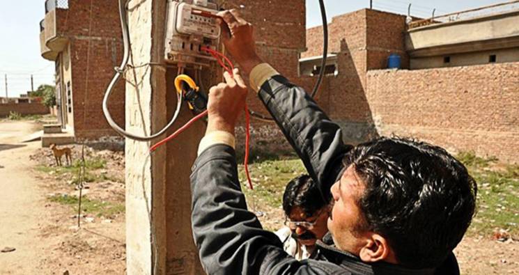 Father, son among three held for electricity theft in Lahore
