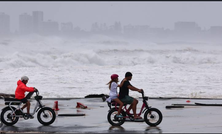 Rising oceans to threaten 1.5 million Australians by 2050