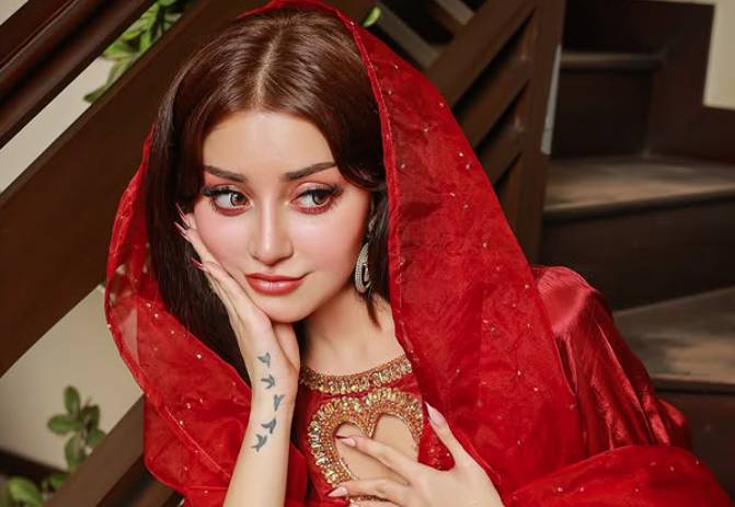Alizeh Shah gets to flowers after getting through ‘thorny path’