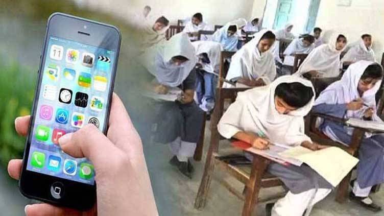 Mobile phones banned in Punjab schools