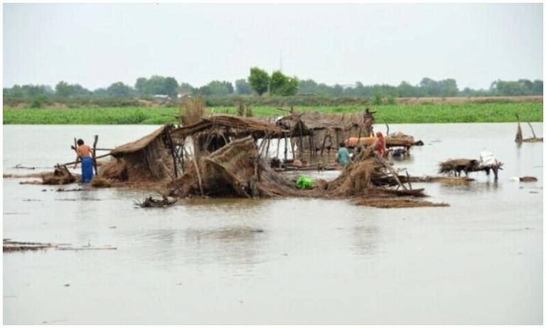 Indus River floods ravage villages; dams collapse in Sindh