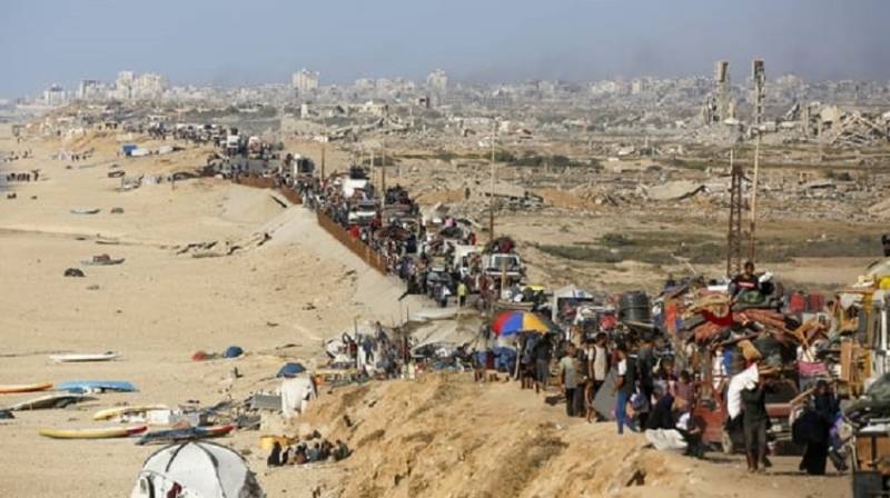 Israel says opening new route for Gazans fleeing embattled city