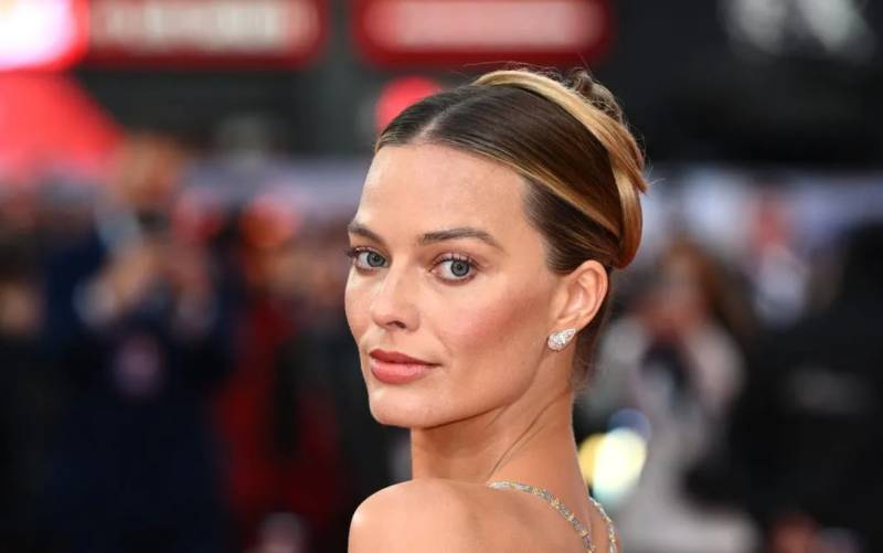 Fans want Margot Robbie stylists fired over controversial outfits