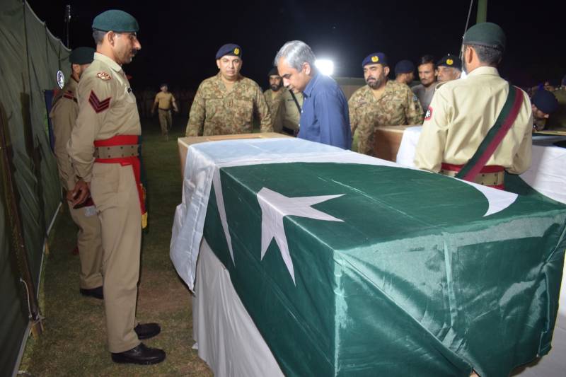 Mohsin Naqvi attends funeral prayers of martyred Captain Waqar 