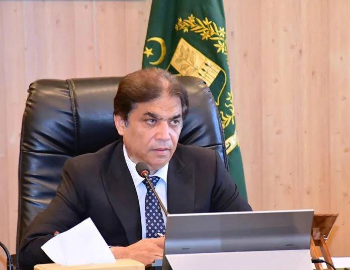 Pakistan Railways saves billions through solarization and anti-theft drive, says Abbasi