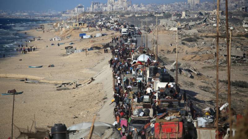 Palestinians flee Gaza City in face of deadly Israeli offensive