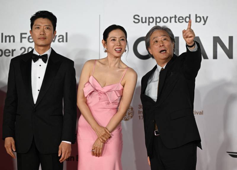 Park Chan-wook's murder comedy opens Asia's biggest film festival