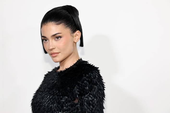 Kylie, in a BTS, admits she likes booze, junk food and gambling