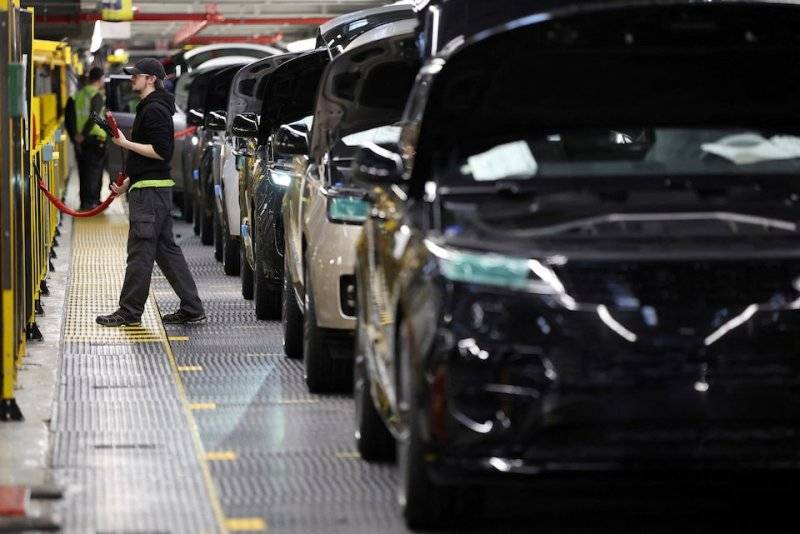 UK govt warns on Jaguar Land Rover cyberattack fallout