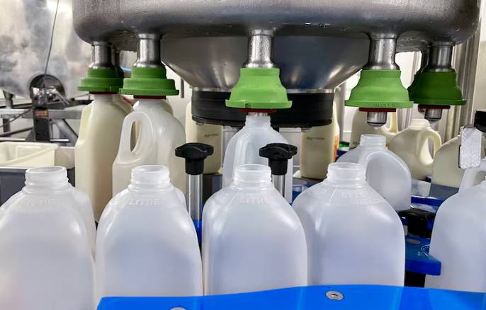 Factory making substandard milk seized in Sahiwal