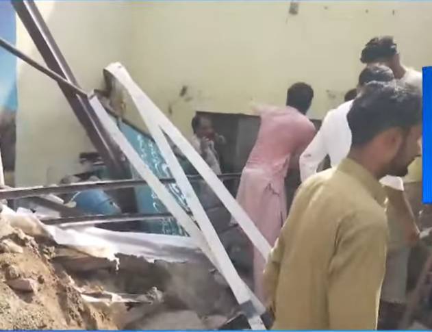 Eight dead as academy roof collapsed in Pindi Bhattian