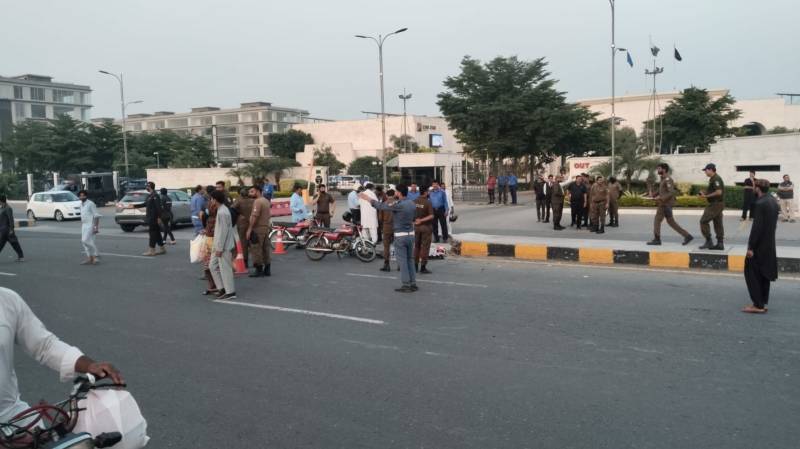 Two motorcyclists killed in hit-and-run incident in Lahore's DHA Phase 6