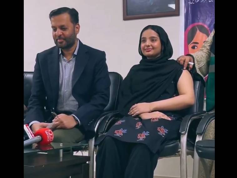 Minister administers his only daughter vaccine against cervical cancer