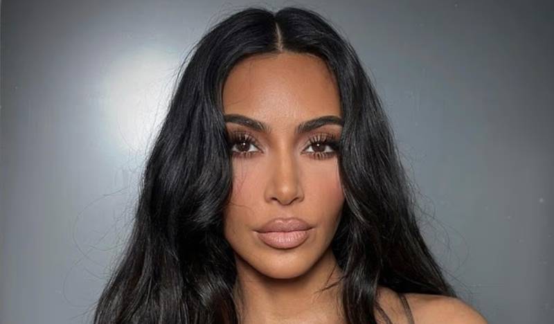 Kim Kardashian sets internet on fire with new photos