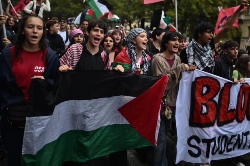 Clashes as tens of thousands join pro-Palestinian demos in Italy