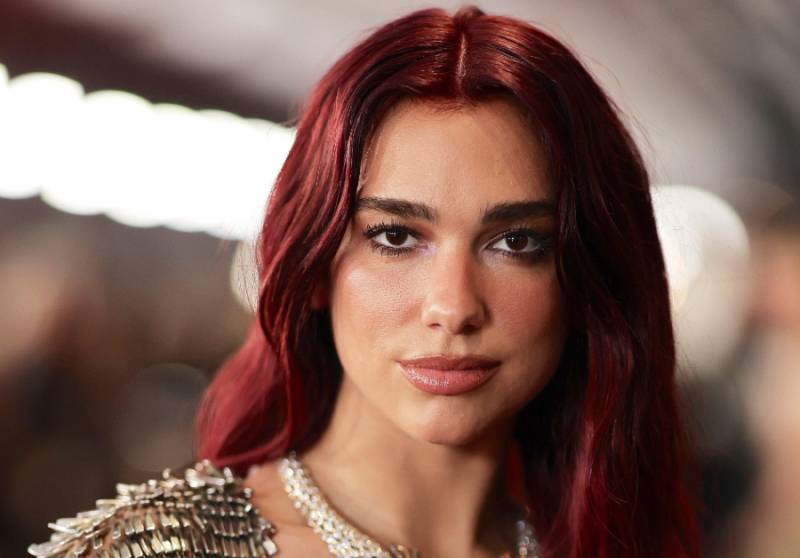 Dua Lipa stuns in New York outing