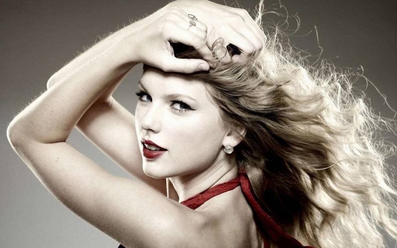 Taylor Swift sells $15m in presale tickets for The Life of a Showgirl theatrical release party