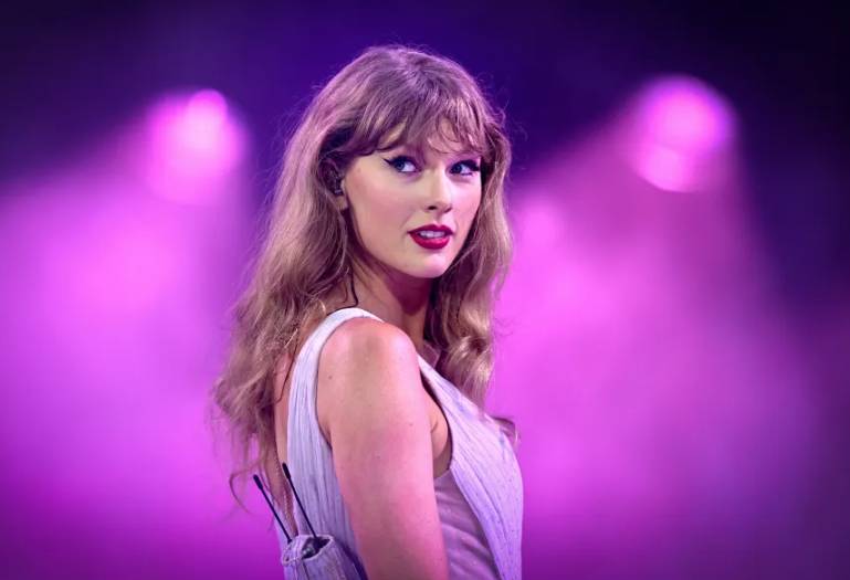 Taylor Swift gets cop arrested
