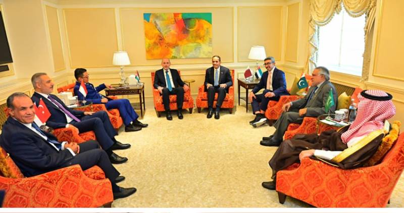 Pakistan supports all efforts for Middle East peace, stability: Dar