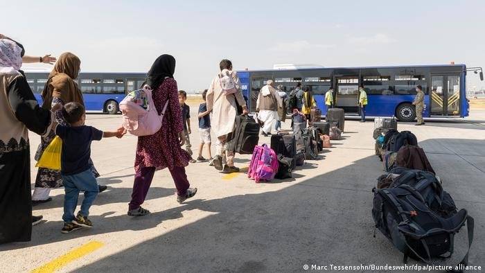 More Afghans arrive in Germany after limbo in Pakistan