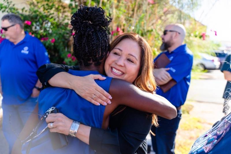 Democrat wins US Congress key seat, pledges to demand Epstein files release
