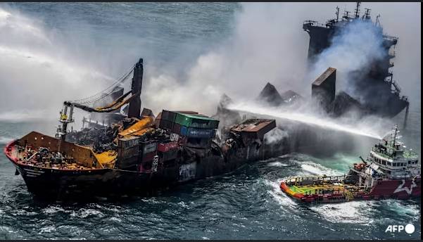 Polluting Singapore ship's agent pays token damages to Sri Lanka
