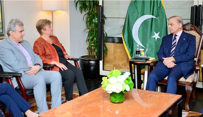 PM urges IMF to consider economic impact of floods in programme review