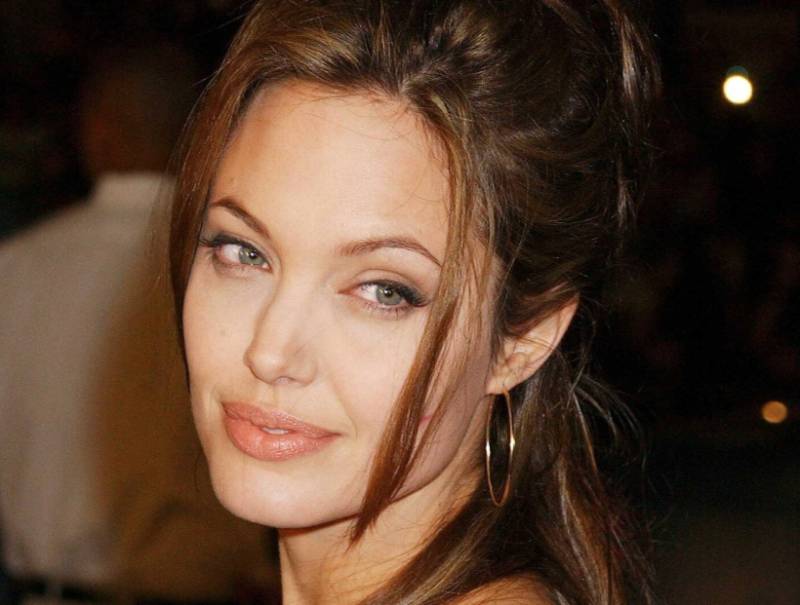 Angelina Jolie considers moving abroad as she thinks America is moving backwards
