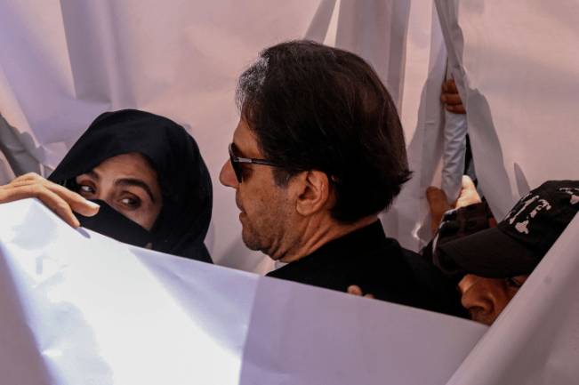 IHC fixes Imran Khan, Bushra Bibi’s acquittal pleas in Toshakhana-II case for hearing 