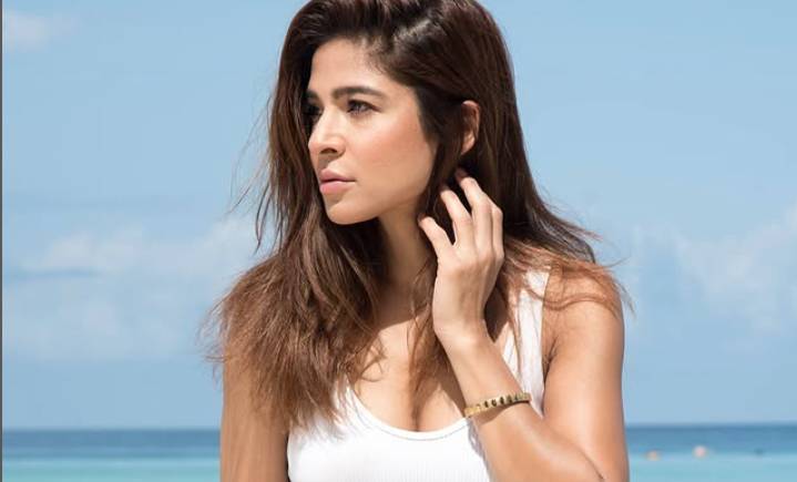 Promise with ‘Mama’ guides Ayesha Omar’s through path of Growth and Strength