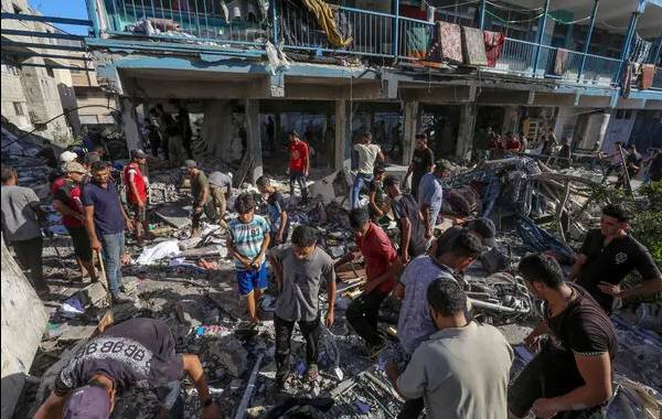 Israeli strike kills 11 Palestinians in Gaza