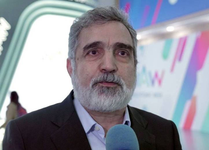 Tehran, Moscow sign $25b deal to build nuclear plants in Iran