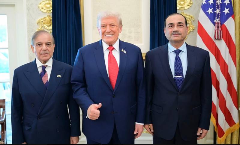 Trump’s thumbs-up for PM Shehbaz, Field Marshal Asim Munir