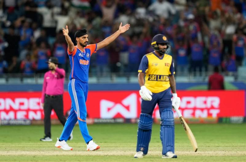 India edge past Sri Lanka in Super Over in Asia Cup Super Four