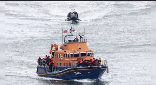 Two women die trying to cross Channel from France