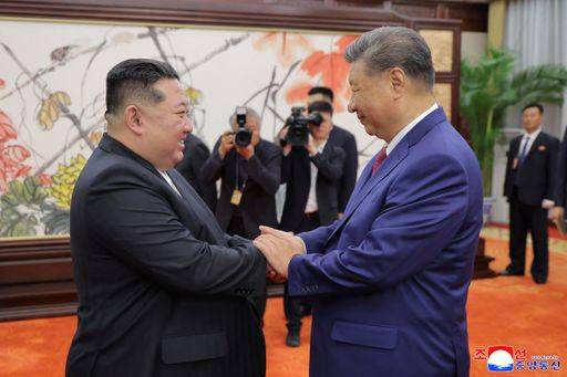 China calls on North Korea to oppose 'hegemony'