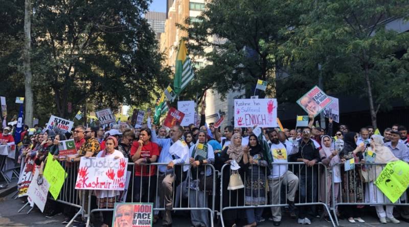 Kashmiris expose Indian state terrorism outside UN Headquarters