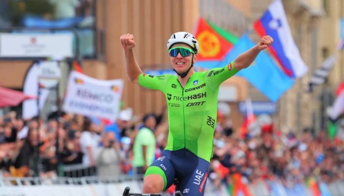 Pogacar defends cycling world title with solo run