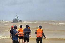 Vietnam evacuates 30,000 ahead of Typhoon Bualoi