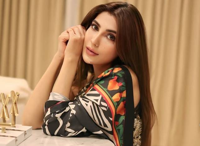 Nazish Jahangir bashed over wearing sleeveless