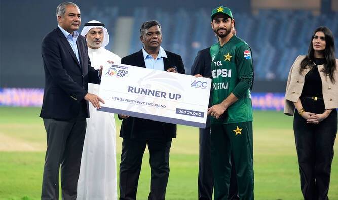 Mohsin Naqvi refuses to hand over Asia Cup trophy to Indian officials