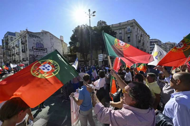 Portugal tightens immigration laws with far-right support