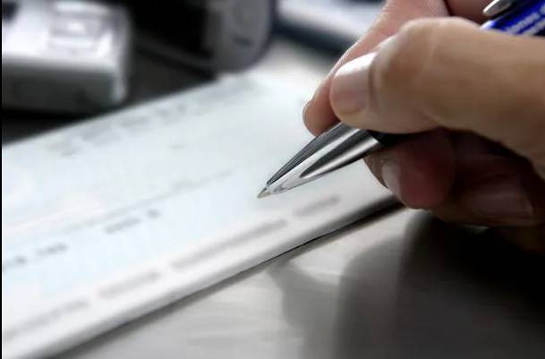 Mehar SHO booked for issuing fake cheques