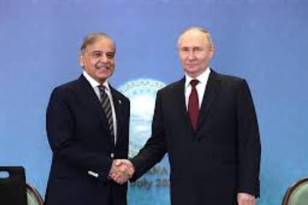 PM Shehbaz likely to meet Russian President Putin in November