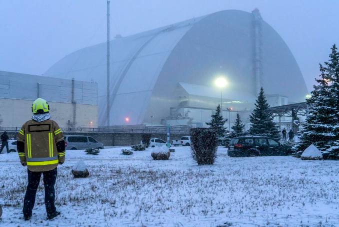 Russia cut power to defunct Chernobyl nuclear plant, Ukraine says