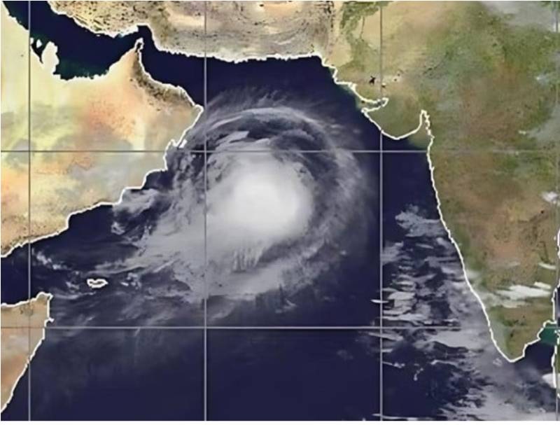 Cyclone ‘Shakti’ looms near Karachi, Met office issues rain, windstorm alert in costal cities 